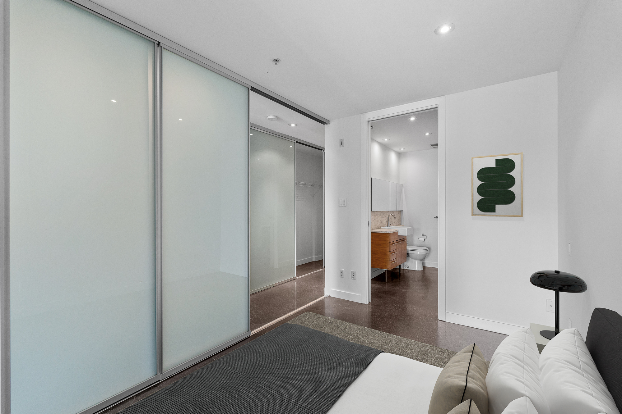 #417 – 256 E. 2nd Avenue